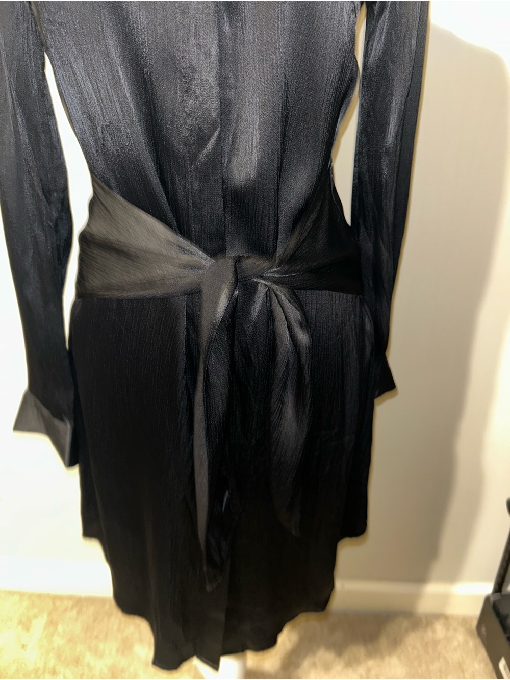 NWT Bobi Black Black Long-Sleeve Satin Shirt Dress with Tie Waist Sz S - Picture 3 of 7